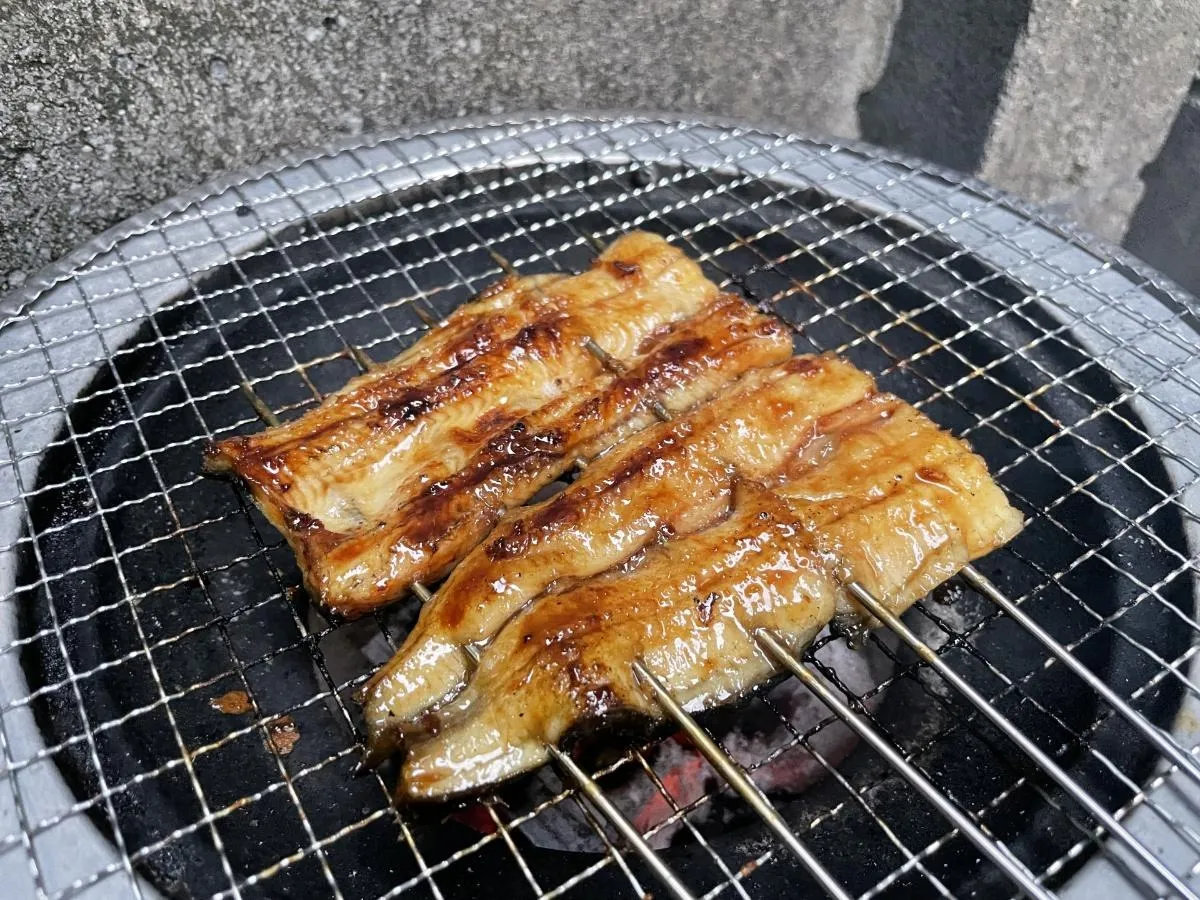 鰻の焼き方完全ガイド！関東風と関西風の違いと家庭で再現するコツを徹底解説